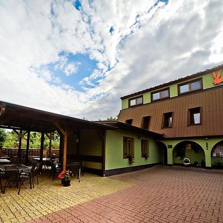 Penzion U Kraliku Kurdejov ภายนอก รูปภาพ