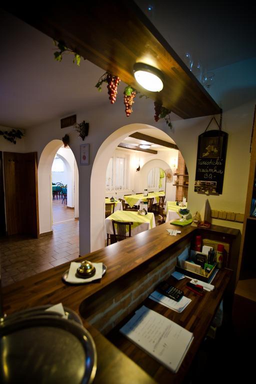 Penzion U Kraliku Kurdejov ภายนอก รูปภาพ